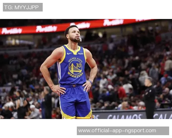 库里再现神奇表现让人惊叹这下真的是不得不为他喝彩了