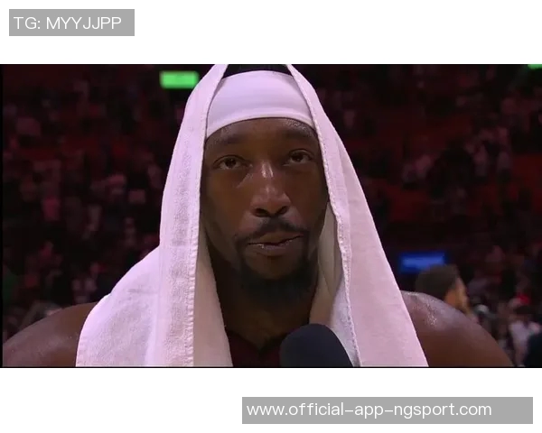 阿德巴约半场火力全开13投7中三分3中7砍下17分助力球队进攻